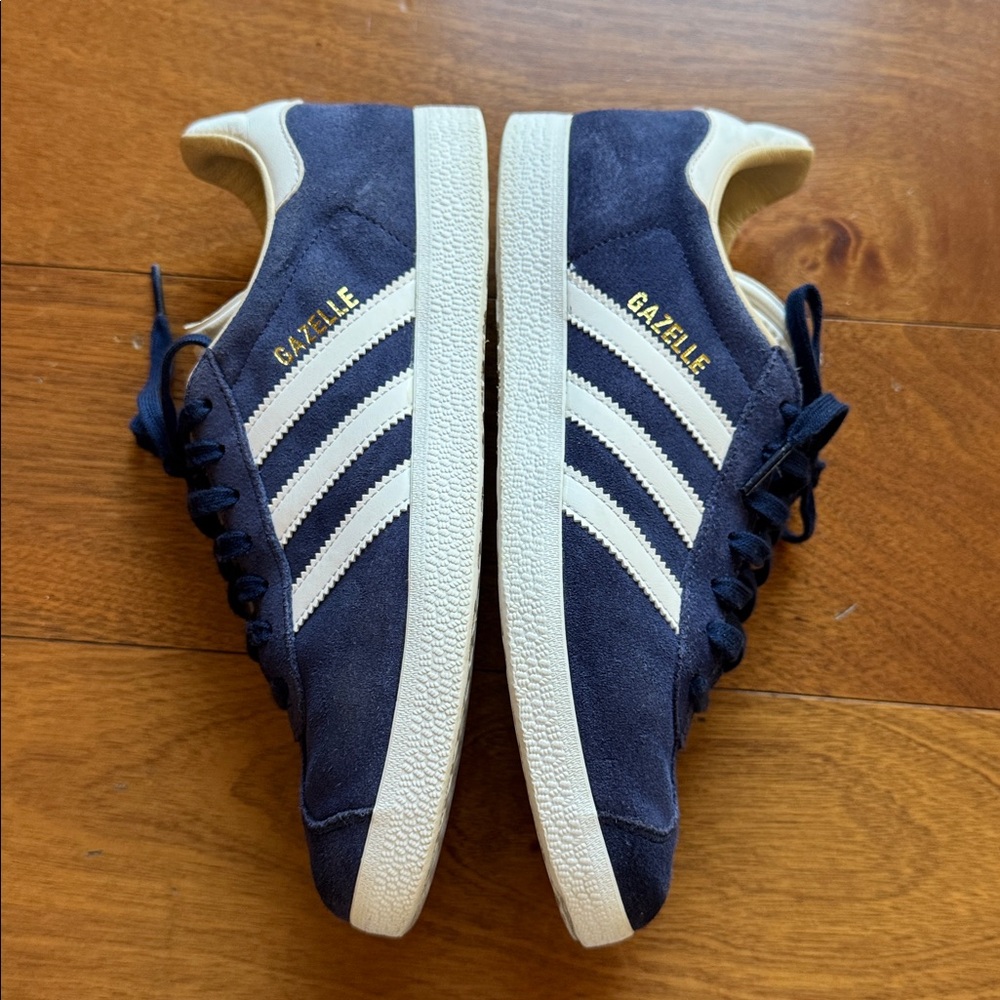Adidas Originals Gazelle Sneakers - Picture 7 of 12